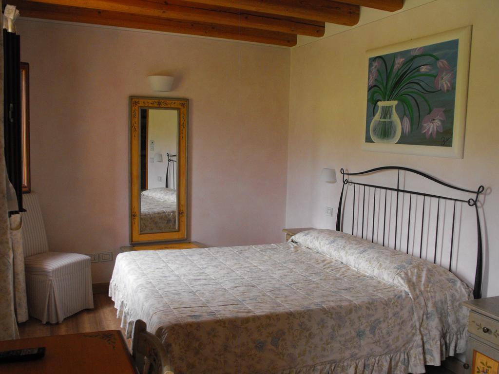 Agriturismo Althea Вітторіо-Венето Номер фото